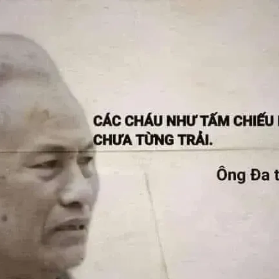 Meme happy cười rạng rỡ như trẻ con