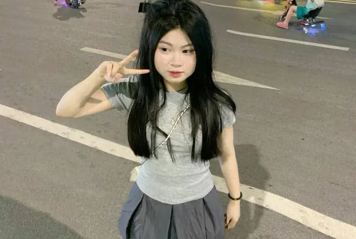 Hình gái xinh 2k10 mặt tròn đáng yêu
