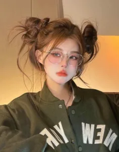 +345 Bộ Ảnh Gái Xinh Đeo Kính Cute: Phong Cách Dễ Thương