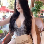 Gái đẹp Việt tạo dáng sexy trong ánh nắng